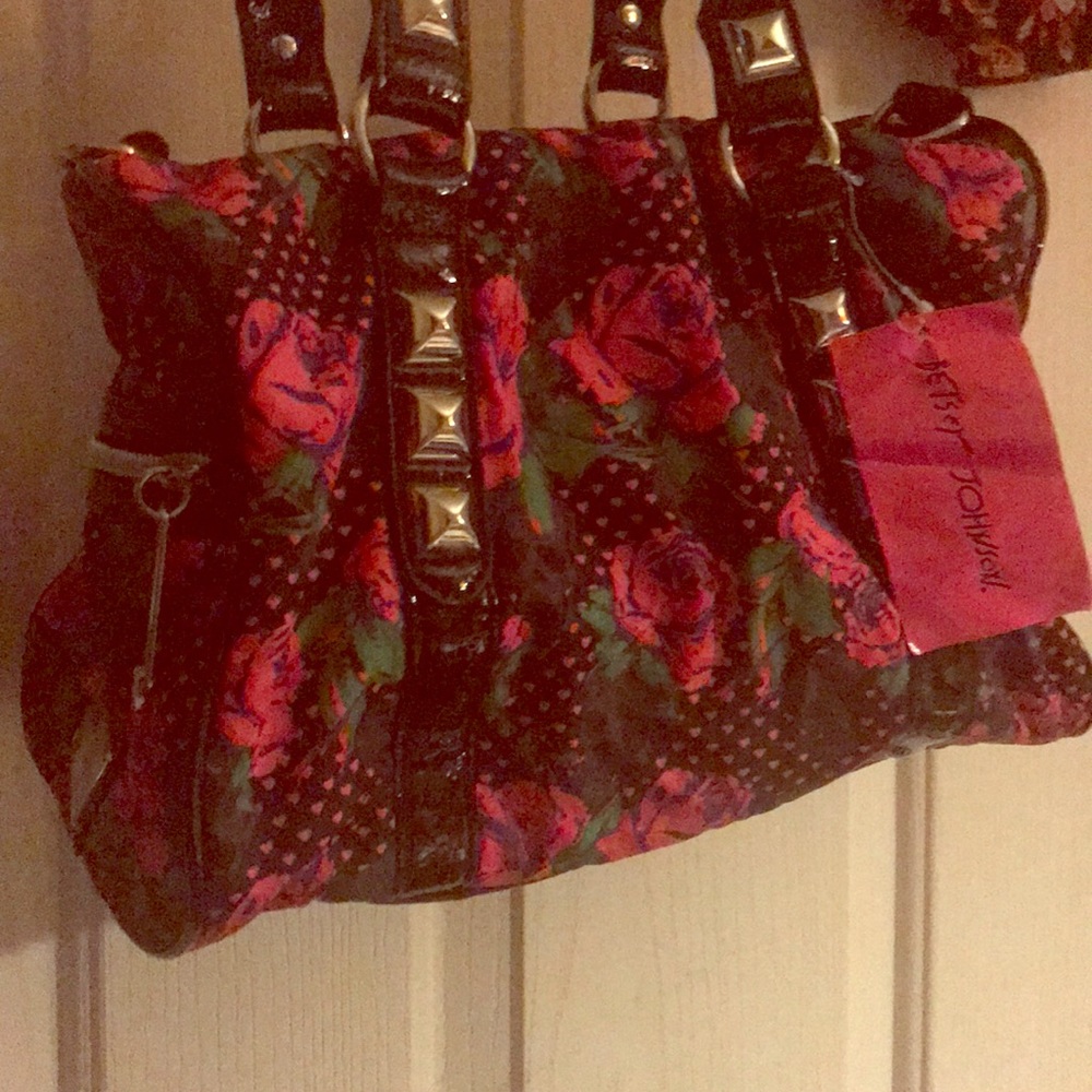 Betsey Johnson purse punk yet girly! Skulls/roses